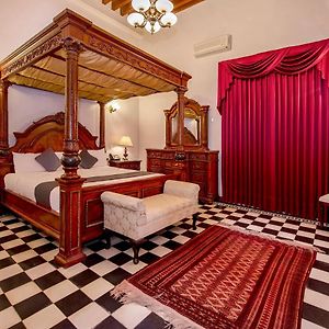 Hotel Senorial